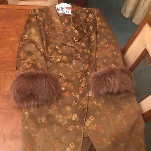 Fashion embroidered suit